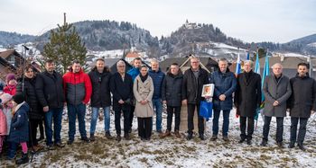 ODKRILI TEMELJNI KAMEN ZA DONATORSKO HIŠO