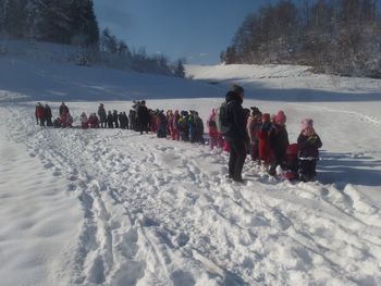 Zimski pohod v snegu