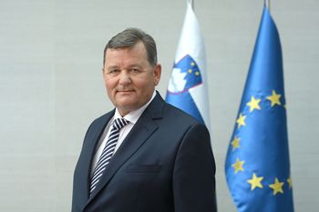 Minister za kohezijo in regionalni razvoj Aleksander Jevšek se je udeležil seje Sveta gorenjske regije