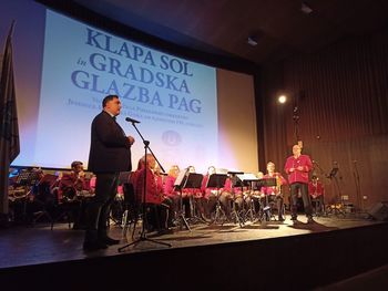 Darilo z otoka Paga jeseniškim godbenikom ob 150-letnem jubileju