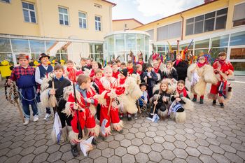 Pustna povorka v Cirkovcah 