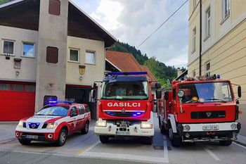 URA PRAVLJIC VSAK ČETRTEK OB 17.00