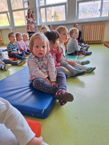 Obisk glasbenih umetnikov v vrtcu Horjul