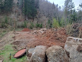 Začetek del ureditve večnamenskega igrišča na Kresu na Koroški Beli