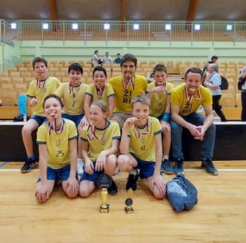 Uspešen floorball vikend Uspešen floorball vikend
