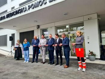 Novi prizidek Zdravstvenega doma Bled rešuje prostorsko stisko in bo še izboljšal zdravstveno oskrbo občanov občin Bled in Gorje