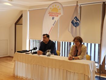 Župan na novinarski konferenci naznanil pestro Jeseniško poletje 2024