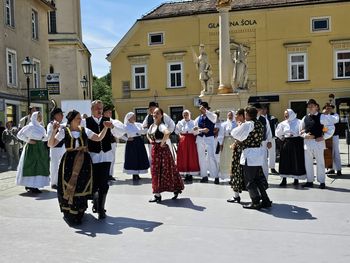 KD Celjska folklorna skupina  je nastopila na otvoritvi Tedna ljubiteljske kulture na Glavnem trgu v Celju 