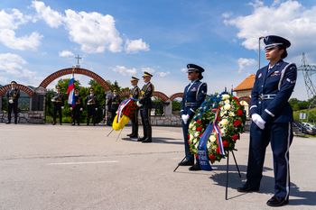 »Najtrdnejša prijateljstva med narodi so utemeljena na enakopravnosti, sodelovanju in zaupanju«