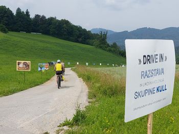 Prva »DRIVE IN« slikarska razstava skupine KULL