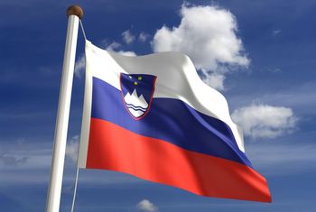 12. TRADICIONALNI POHOD OB DNEVU DRŽAVNOSTI 12. TRADICIONALNI POHOD OB DNEVU DRŽAVNOSTI