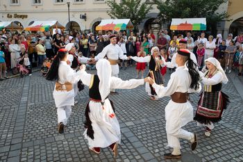 Teden kultur: Od glasbe in smeha do svetovne kulinarike