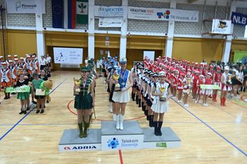 TREBANJSKE MAŽORETE V HRASTNIKU DO NOVIH USPEHOV