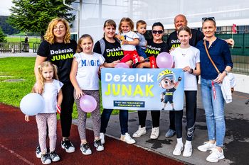 Deželak Junak za počitnice otrok