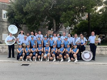 GOSTOVANJE OBČINSKEGA PIHALNEGA ORKESTRA TREBNJE IN TREBANJSKIH MAŽORET NA OTOKU KORČULA