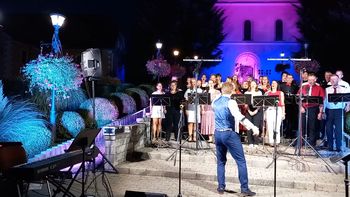 Koncert pod zvezdami