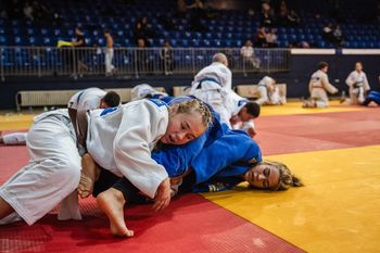 Trofej Tamiša v Beogradu: Uspešen vikend za judoiste JK Ippon Kamnik