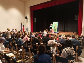 25. sezono Otroškega abonmaja Levček začeli s Silno vljudno predstavo 