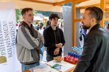 Študenti Fakultete za zdravstvo Angele Boškin zakorakali v novo študijsko leto s spodbudo Čorčipa
