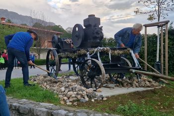 Krajevni praznik v Žapužah ob 80-letnici požiga vasi
