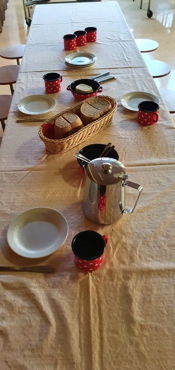 Tradicionalni slovenski zajtrk na OŠ Toneta Čufarja in OŠ Poldeta Stražišarja