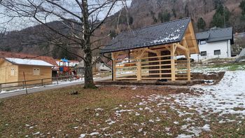 Zaključen projekt postavitve športno-vadbenega kozolca na Kočni