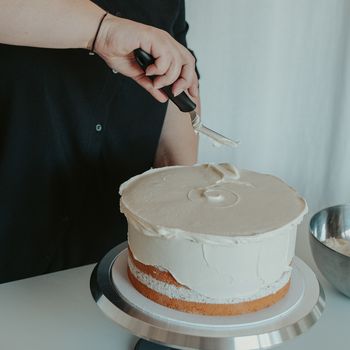 Najlepše torte od A do Ž: slaščičarske delavnice 1. del (ponovitev)