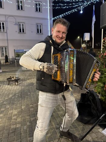 Veseli december v Mengšu
