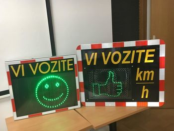 Podelitev prikazovalnikov hitrosti »Vi vozite« 15 občinam Podelitev prikazovalnikov hitrosti »Vi vozite« 15 občinam