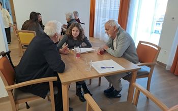 Dejavnosti mladih prostovoljk OŠ Žiri Dejavnosti mladih prostovoljk OŠ Žiri
