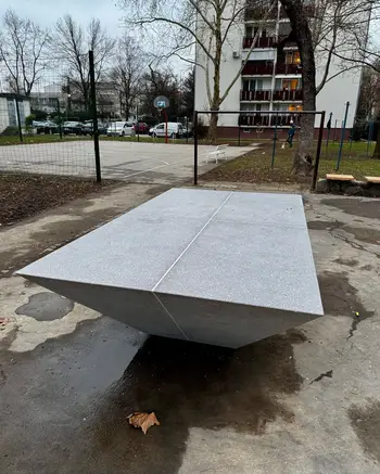 Zaključena obnova igrišča na Trubarjevi