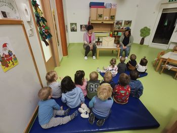 Teden pravljic še polepšal pravljični december