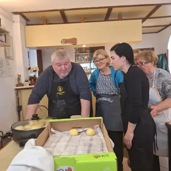 V Dobri volji smo pekli krofe