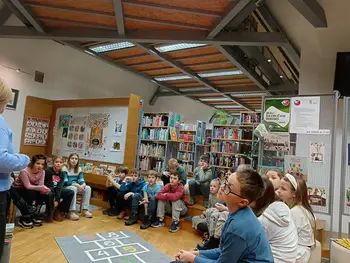 Beremo skupaj: 4. a in 5. a Osnovne šole Polzela na obisku v knjižnici