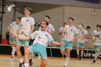 Slovenska mladinska floorball reprezentanca se je uvrstila na svetovno prvenstvo