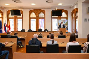 Karateiste Karate kluba Novo mesto z izjemnimi dosežki sprejel župan