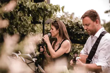 Akustični večer: duo Akustik