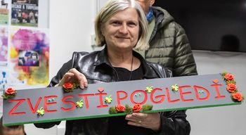 »ZVESTI POGLEDI« V OBJEKTIVU METE KUHAR
