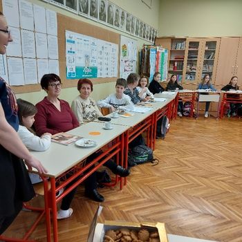 Srečanje z babicami in dedki 