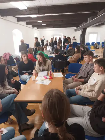 Mladinski delegati na 35. Regijskem otroškem parlamentu