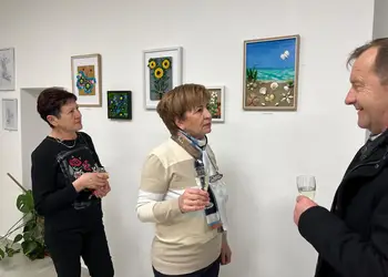 Razstava "Slikarstvo brez čopiča" Ljubice Horvat v Knjižnici Vojnik