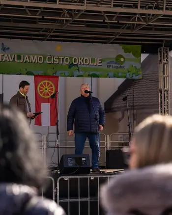 Gregorjev semenj Logatec, na dan žena 2025, oživil Logatec