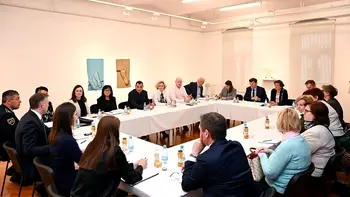 Župan z ministrom za vzgojo in izobraževanje o šolski varnosti in problematiki neobiskovanja šole