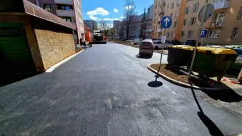 Sveže asfaltirano parkirišče na Cesti Cirila Tavčarja 3B – projekt tik pred zaključkom