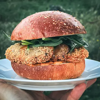 Kulinarični tečaj z Erikom Bačarjem: Popolni hamburgerji od A do Ž