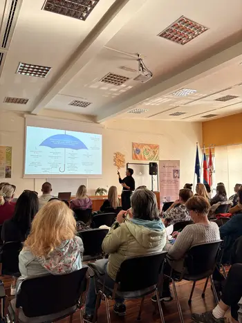 Demenca ne izbira – a mi lahko izberemo, kako se odzovemo
