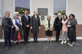 Spominska plošča Vidi Jeraj v Zasipu 