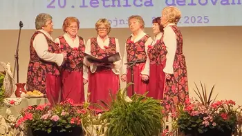Foto utrinki: 20 let Ljudskih pevk Taščice