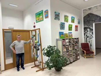 Naivna fantazija Zvonka Ederja – razstava barvitih domišljijskih svetov