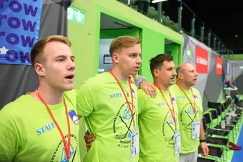 Slovenci osvojili 12. mesto na mladinskem svetovnem prvenstvu v floorballu